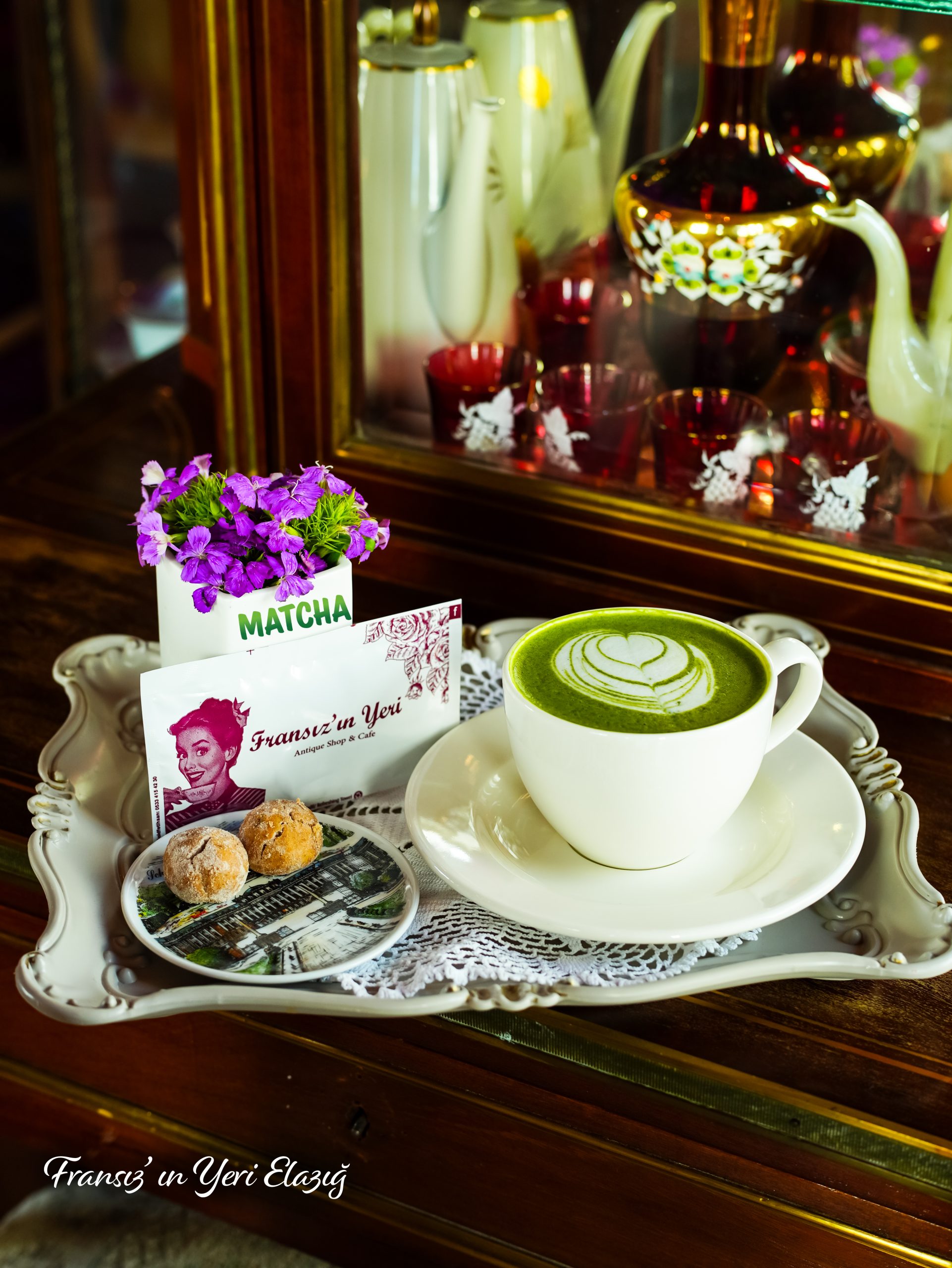 https://fransizinyeri.com/wp-content/uploads/2025/08/matcha-sicak-scaled.jpg